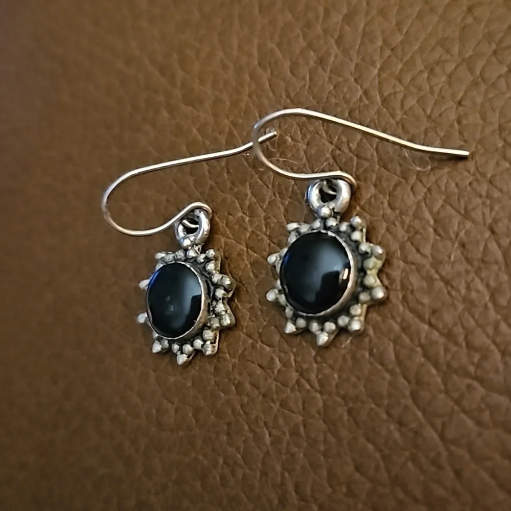 VTG Dainty Sterling Silver Onyx Sunburst Dangle Hook Earrings
